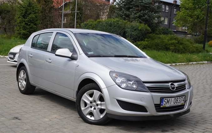 Opel Astra cena 9999 przebieg: 341000, rok produkcji 2010 z Katowice małe 631